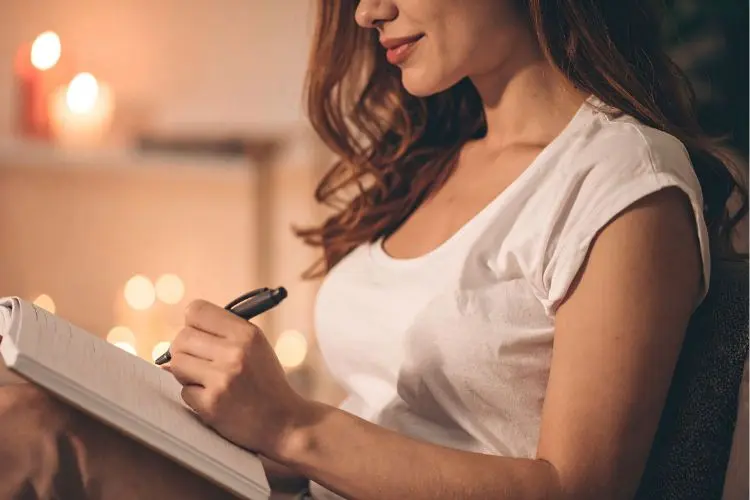 HourglassBride shop Confidence, Presence & Feminine Energy​